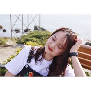 Meet your Posher, Yue